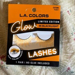 L.A. Colors Glow Lashes ( Limited Edition )